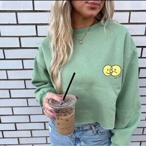 Green Smiley Face Women's Crop Sweatshirt